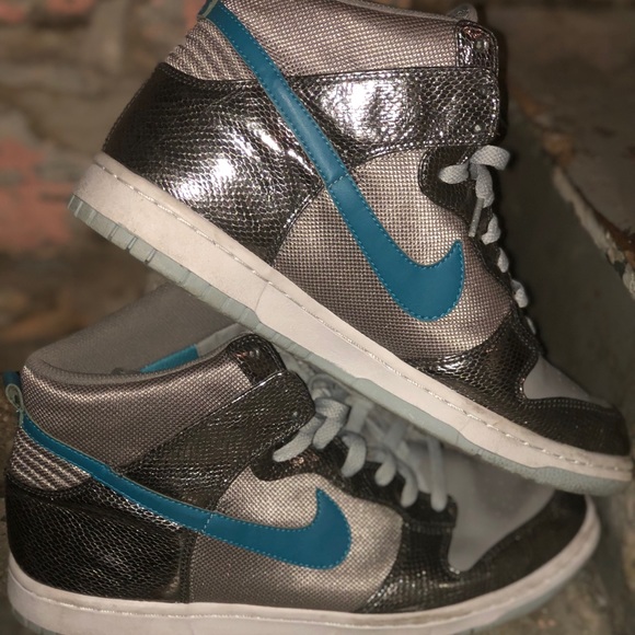 Size 12 Nike Zoom with metallic snake skin - Picture 2 of 3